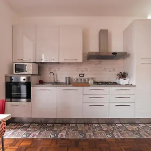 Apartamento Functional, Milán