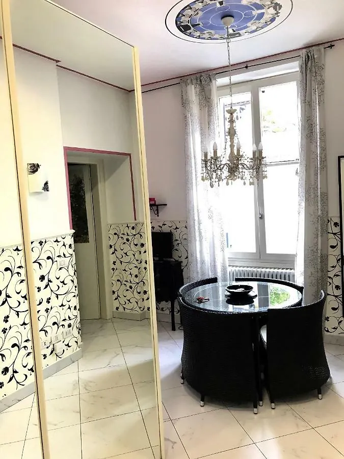 Sarpi Apartment Milaan 0*,  Italië